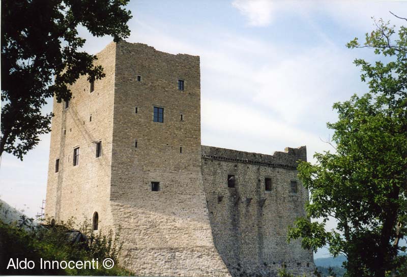 VEDUTA DI CASTEL DELL'AQUILA IN LUNIGIANA